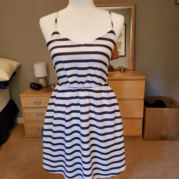 LC Lauren Conrad White Stripe Sundress Sz 6 - Picture 1 of 11